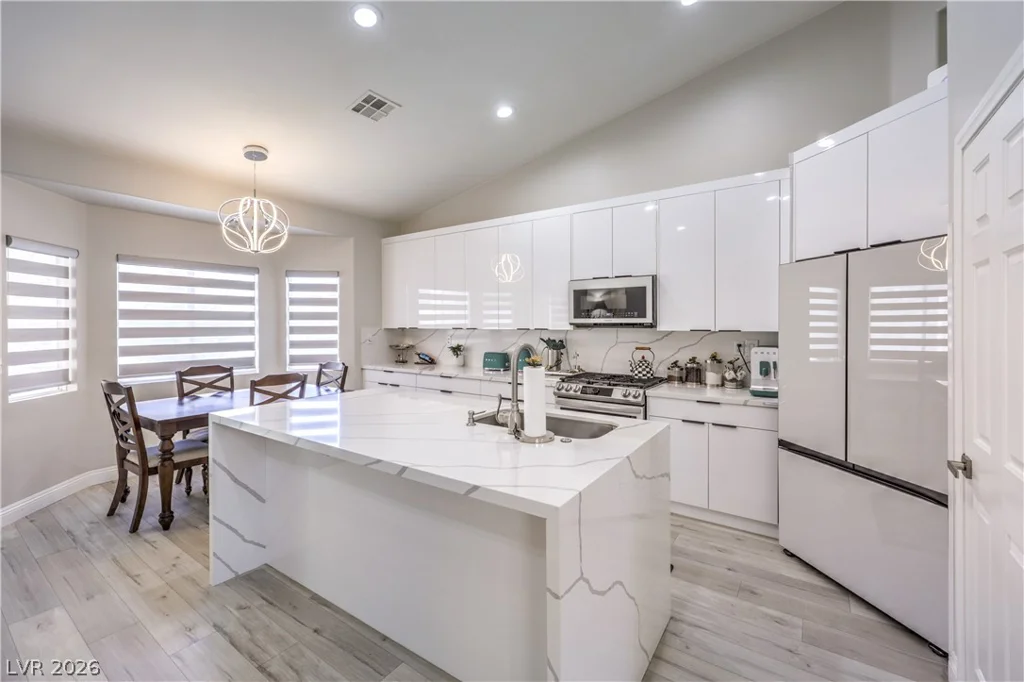 3970 Rancho Niguel, Las Vegas, NV 89147