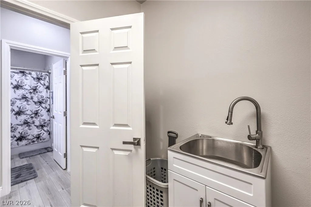 3970 Rancho Niguel, Las Vegas, NV 89147