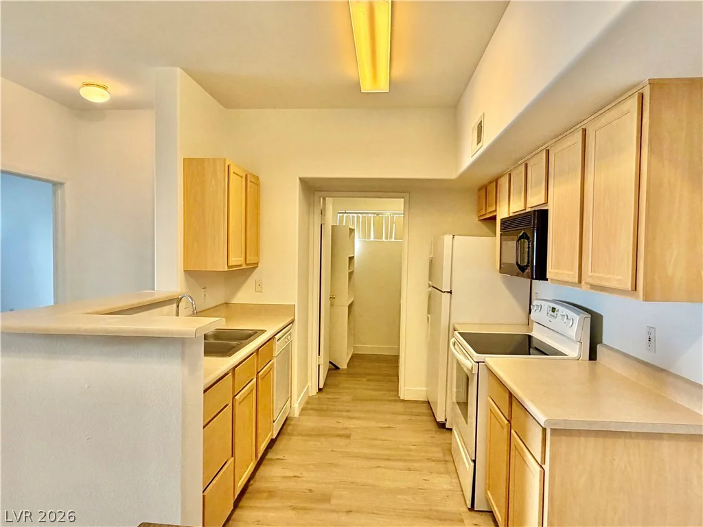 2615 Gary, Las Vegas, NV 89123