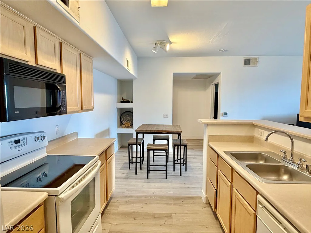 2615 Gary, Las Vegas, NV 89123