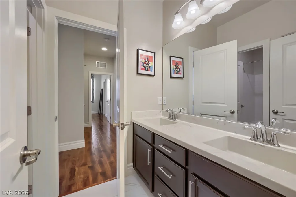 24 Crooked Putter, Las Vegas, NV 89148