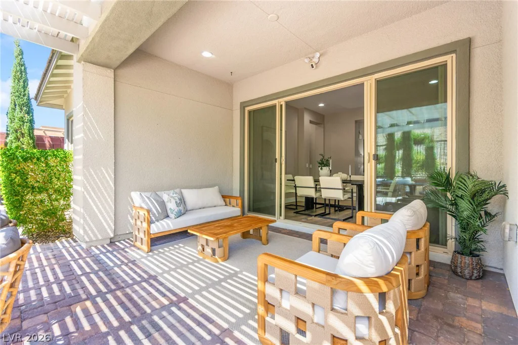 6435 Wild Blue, Las Vegas, NV 89135