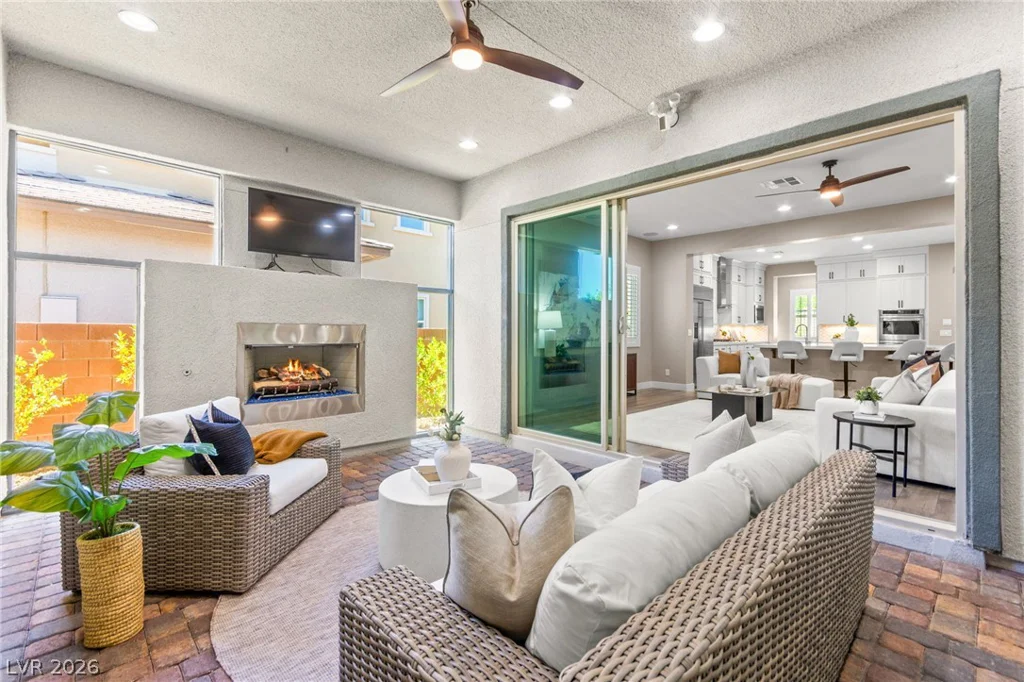 6435 Wild Blue, Las Vegas, NV 89135