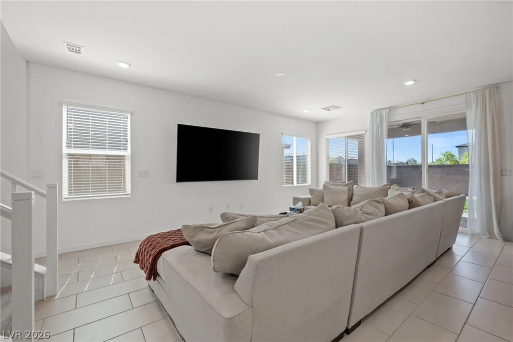 2915 Roaming Palmer, North Las Vegas, NV 89086