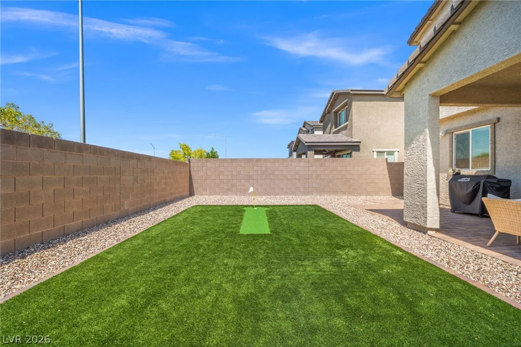 2915 Roaming Palmer, North Las Vegas, NV 89086