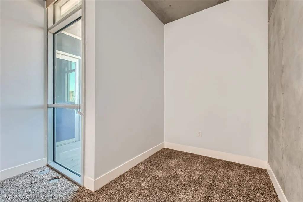 353 Bonneville, Las Vegas, NV 89101