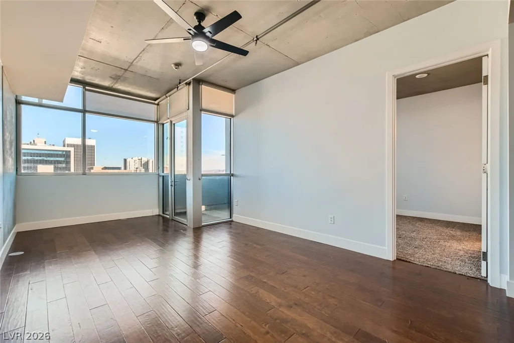 353 Bonneville, Las Vegas, NV 89101