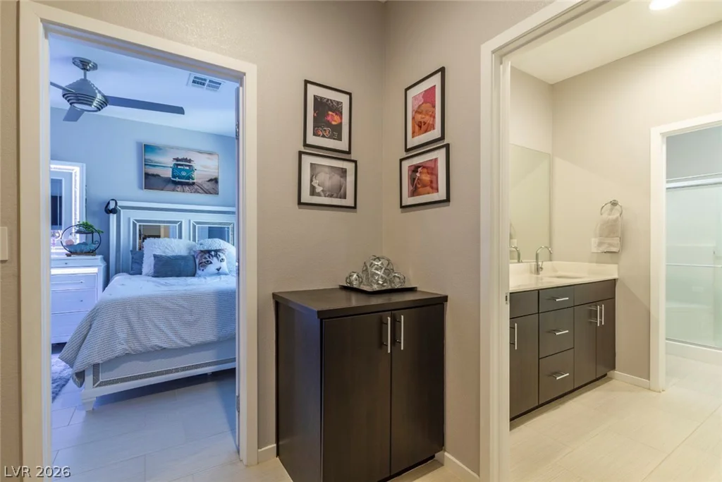 11257 Rainbow Peak, Las Vegas, NV 89135