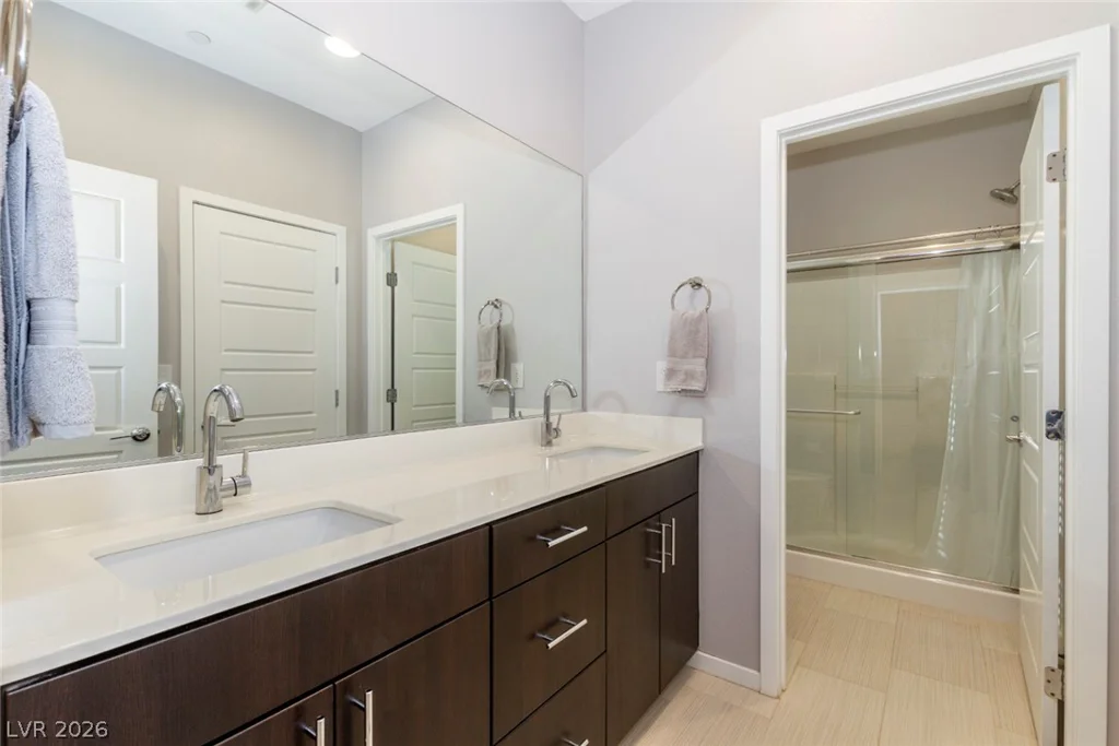 11257 Rainbow Peak, Las Vegas, NV 89135