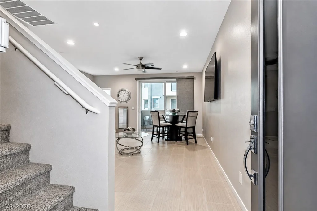 11257 Rainbow Peak, Las Vegas, NV 89135