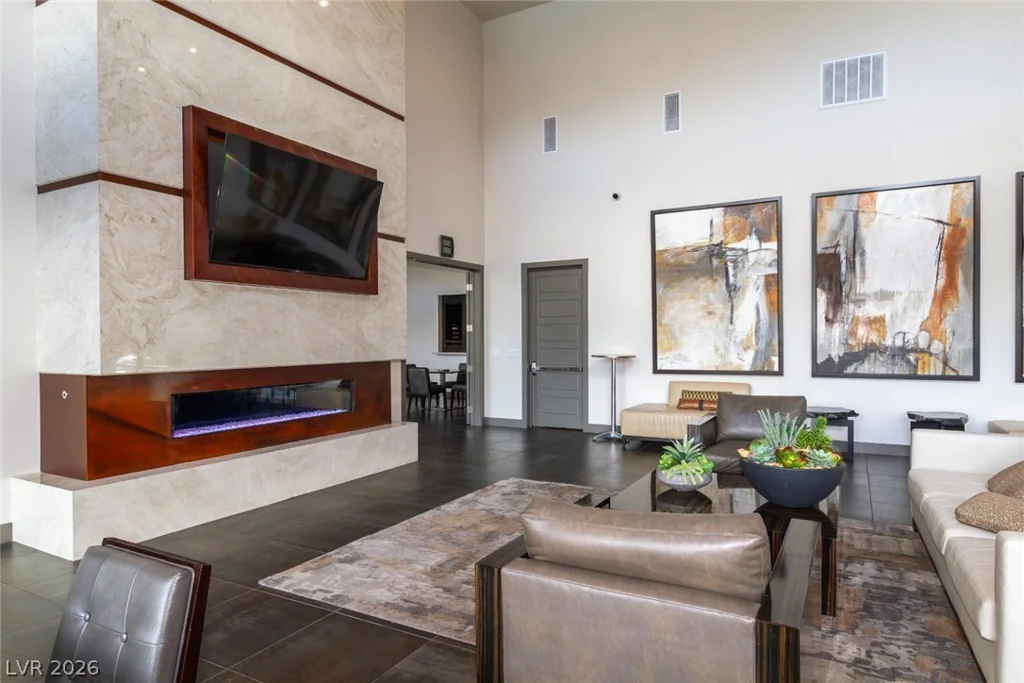 11257 Rainbow Peak, Las Vegas, NV 89135