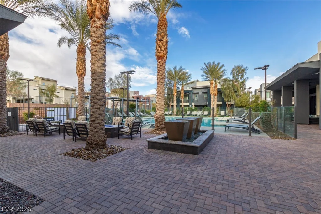 11257 Rainbow Peak, Las Vegas, NV 89135
