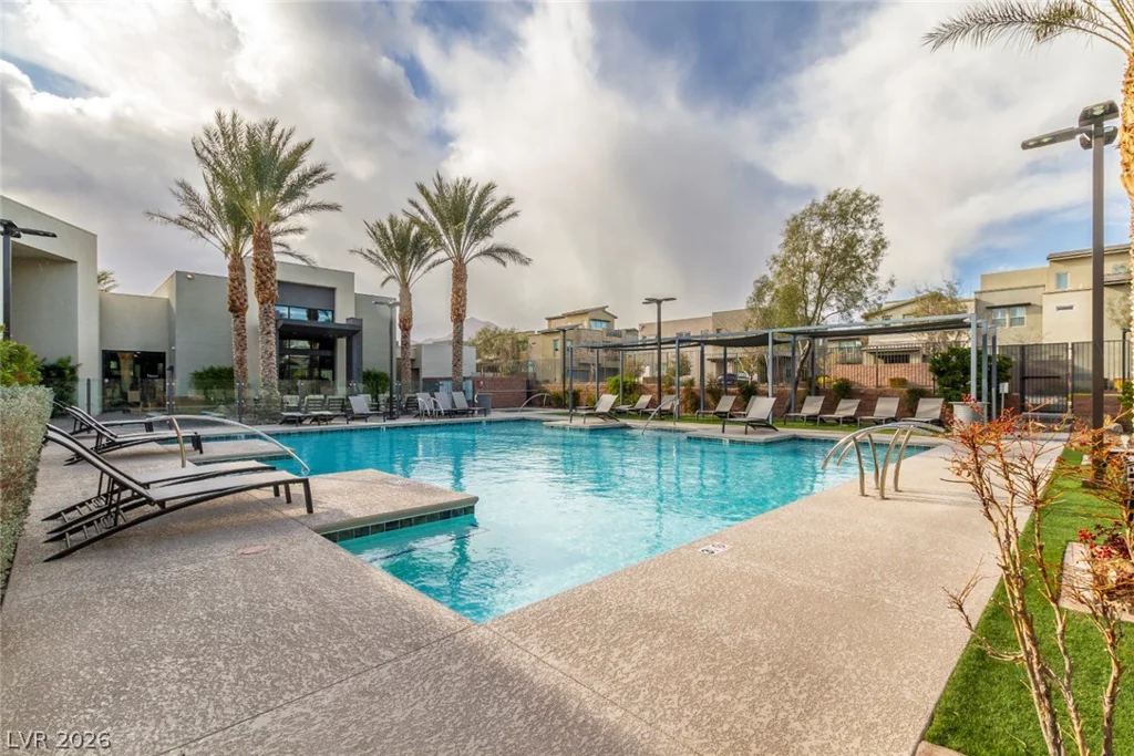 11257 Rainbow Peak, Las Vegas, NV 89135