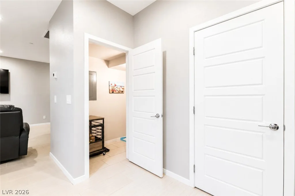11257 Rainbow Peak, Las Vegas, NV 89135