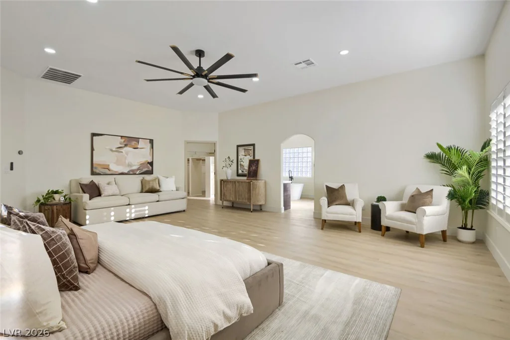7540 Crystal Cave, Las Vegas, NV 89117