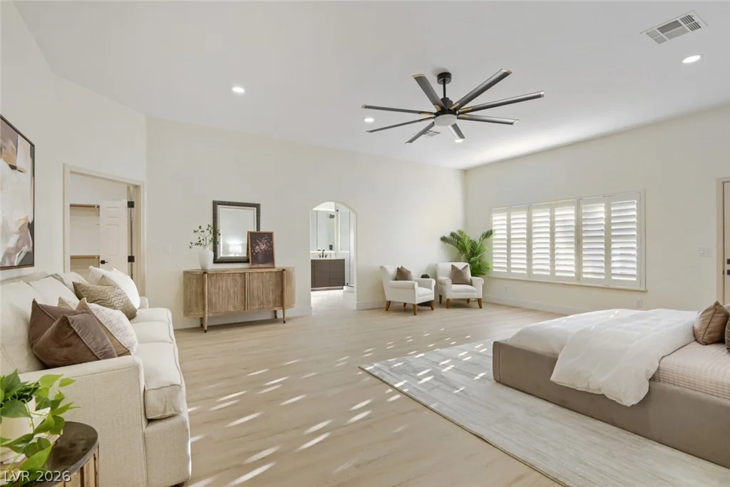 7540 Crystal Cave, Las Vegas, NV 89117