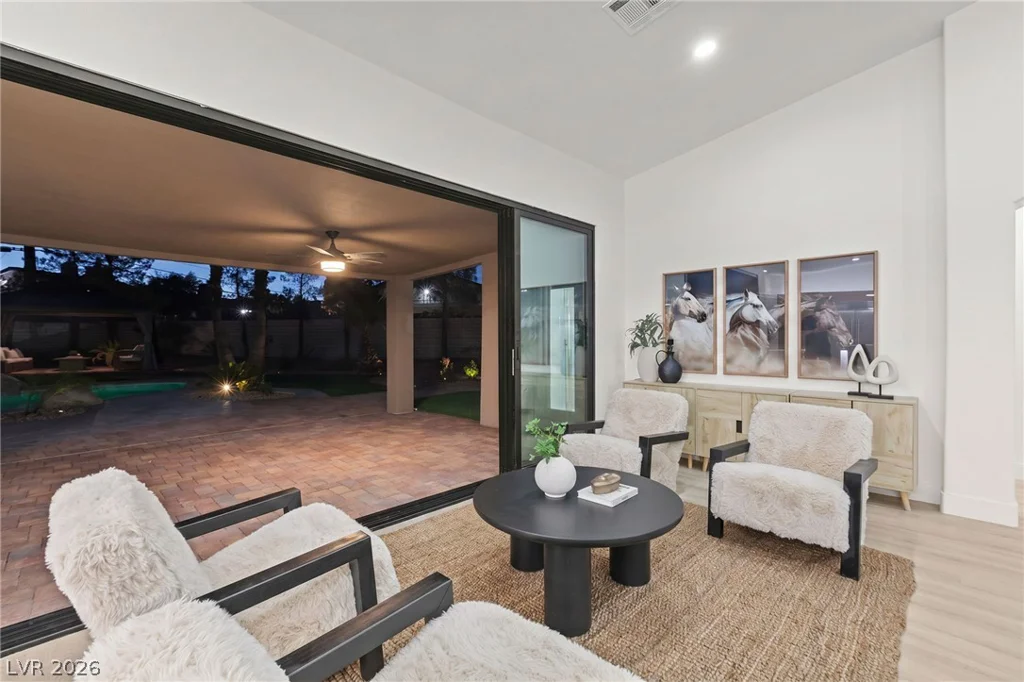 7540 Crystal Cave, Las Vegas, NV 89117