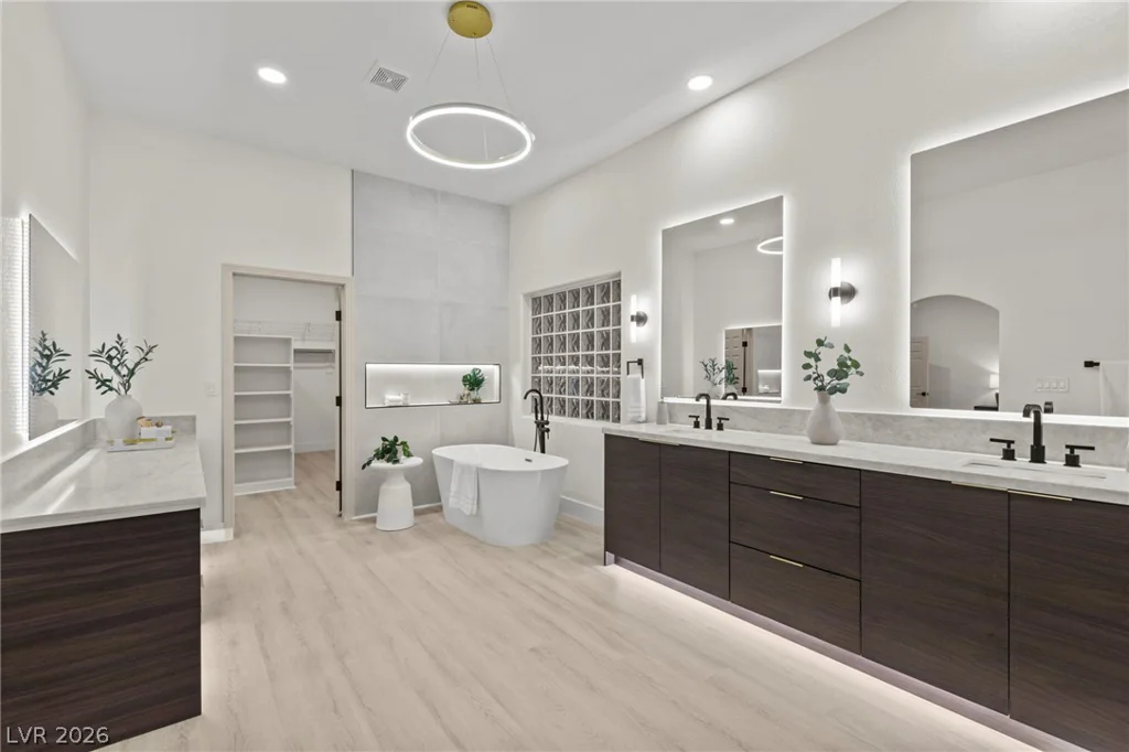 7540 Crystal Cave, Las Vegas, NV 89117