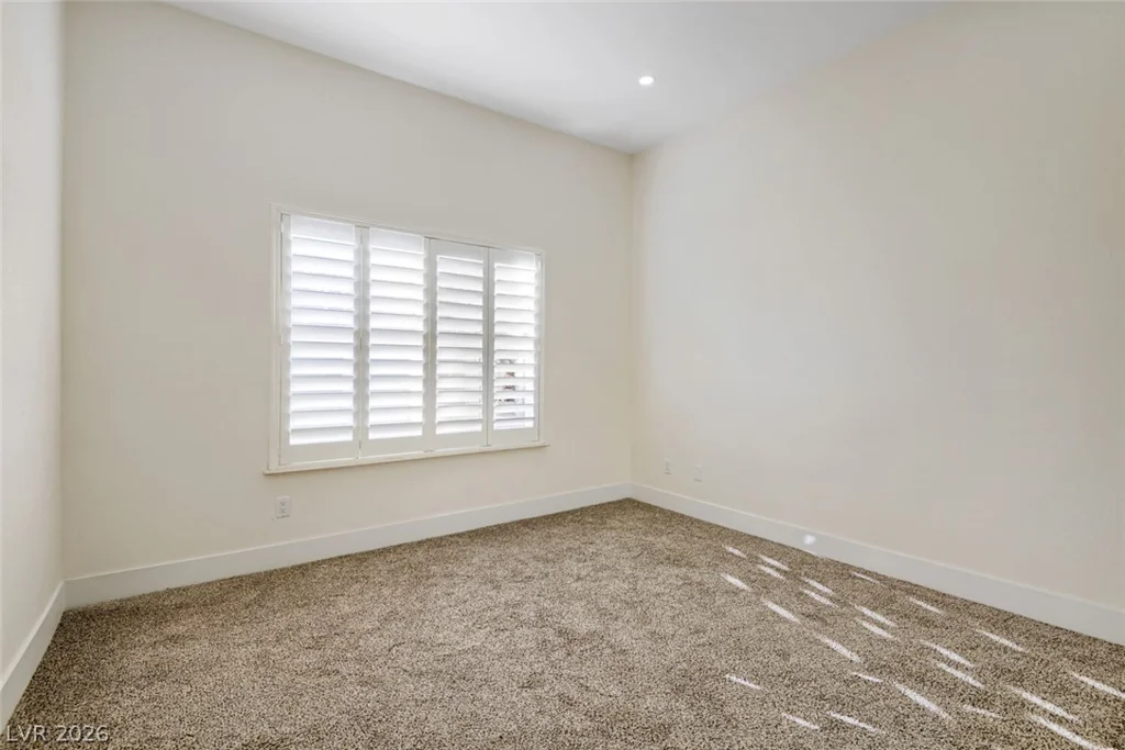 7540 Crystal Cave, Las Vegas, NV 89117