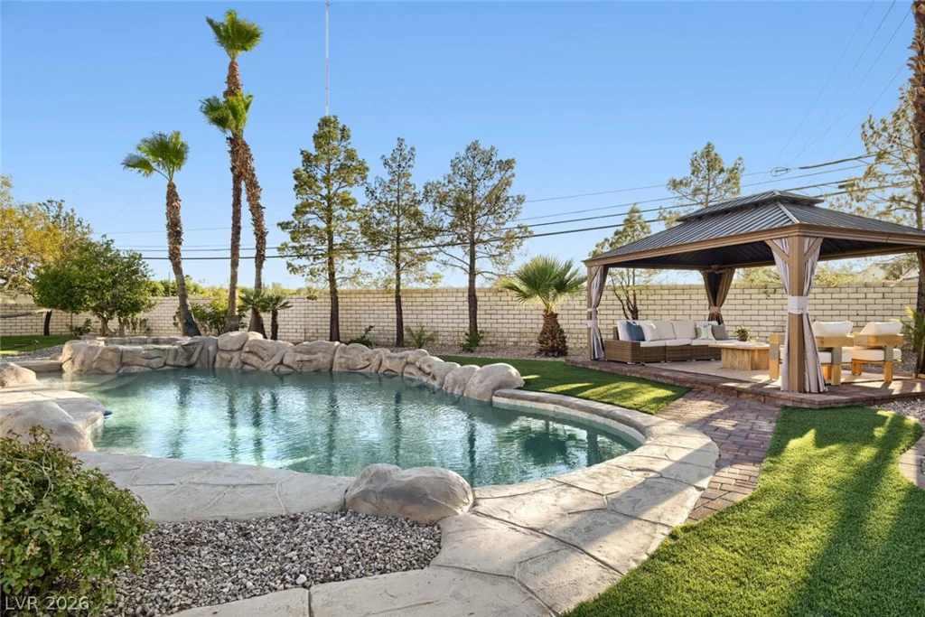 7540 Crystal Cave, Las Vegas, NV 89117