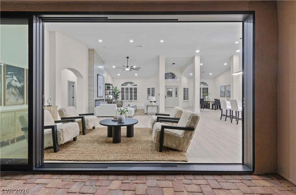 7540 Crystal Cave, Las Vegas, NV 89117