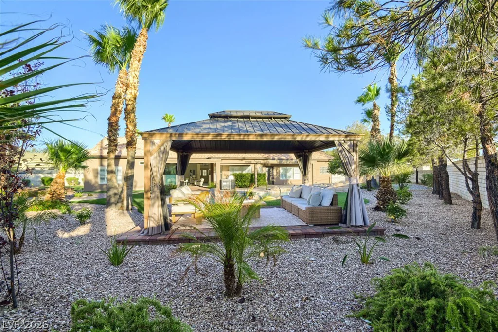 7540 Crystal Cave, Las Vegas, NV 89117