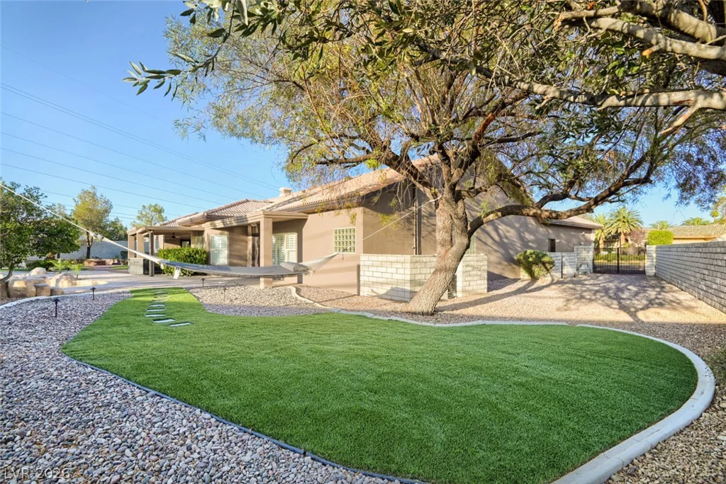 7540 Crystal Cave, Las Vegas, NV 89117