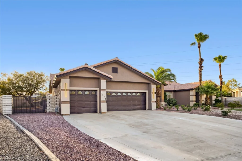 7540 Crystal Cave, Las Vegas, NV 89117