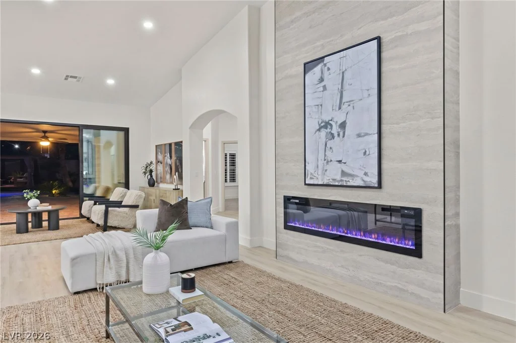 7540 Crystal Cave, Las Vegas, NV 89117