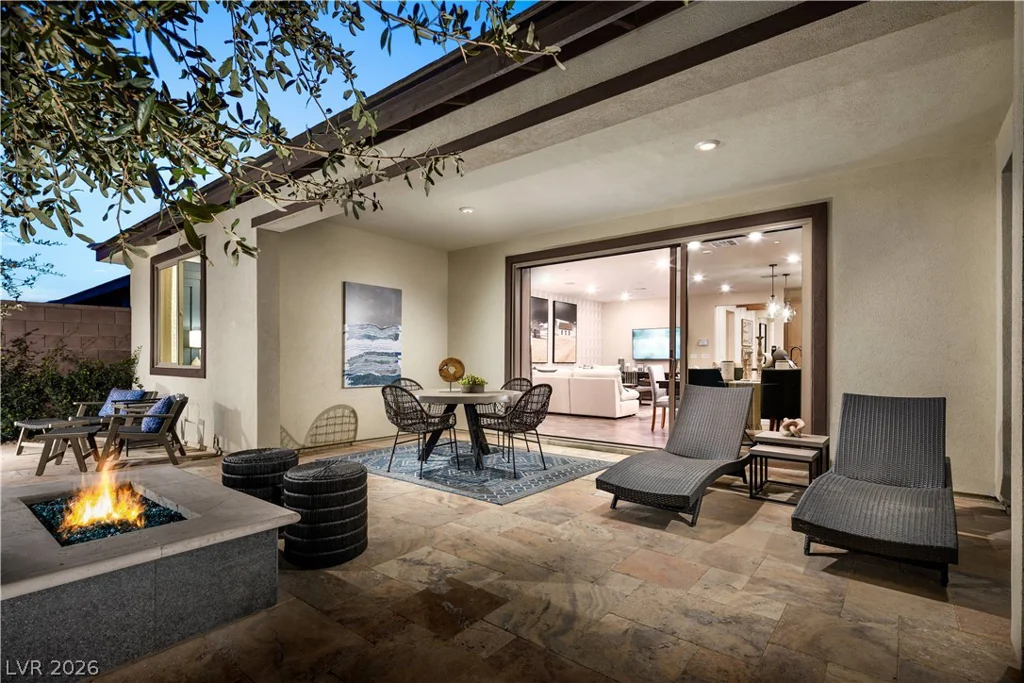 10026 Amber Rose, Las Vegas, NV 89143