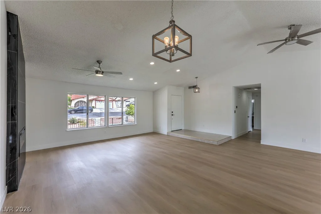 5180 Richmond, Las Vegas, NV 89120