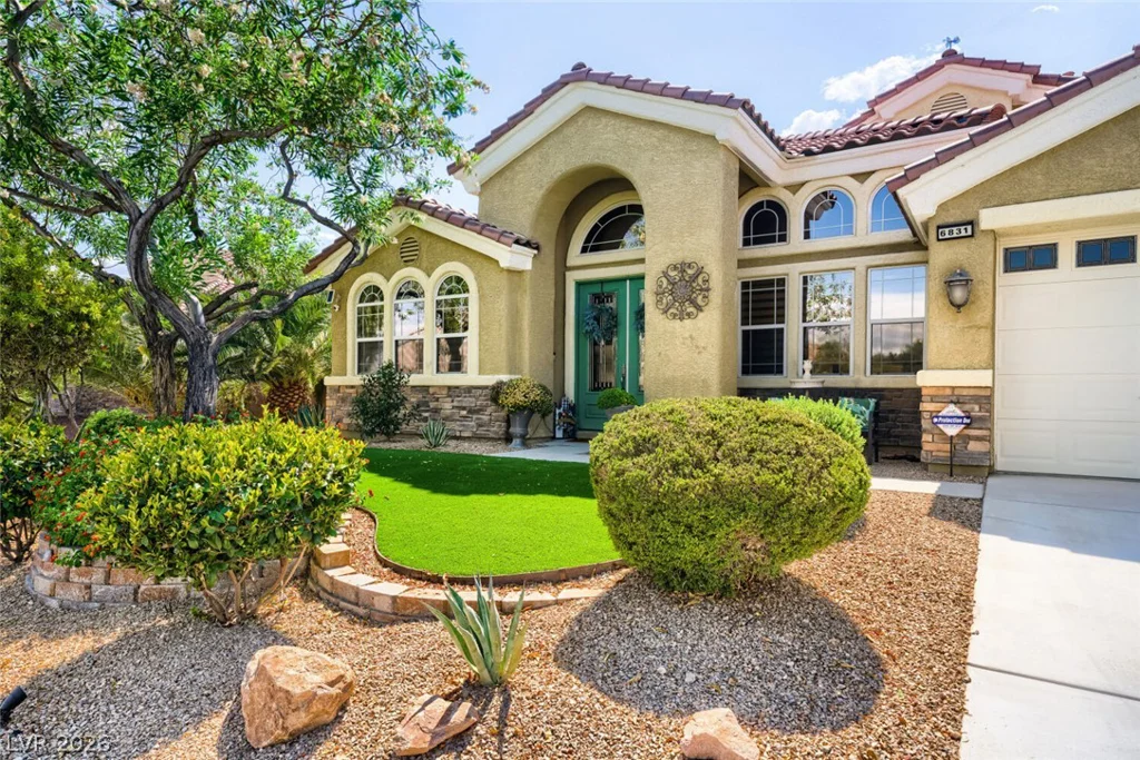6831 Rose River Falls, Las Vegas, NV 89131