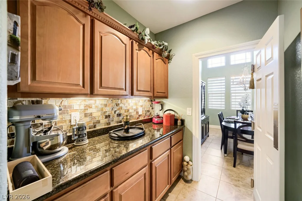 6831 Rose River Falls, Las Vegas, NV 89131