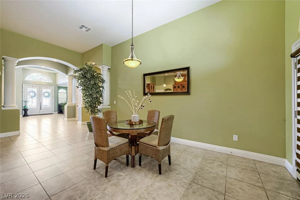 6831 Rose River Falls, Las Vegas, NV 89131