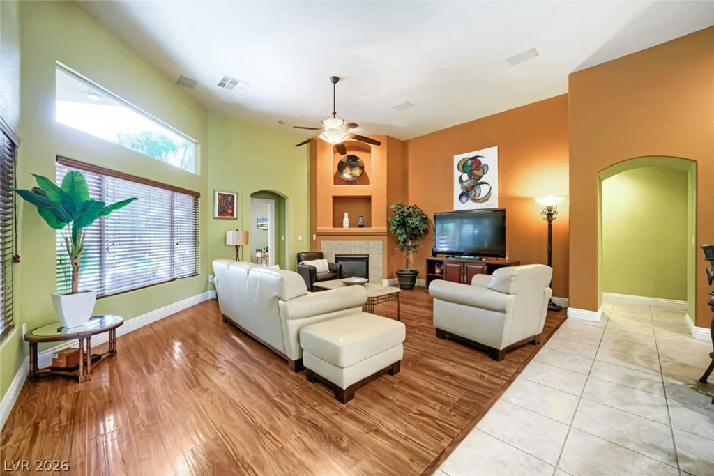 6831 Rose River Falls, Las Vegas, NV 89131