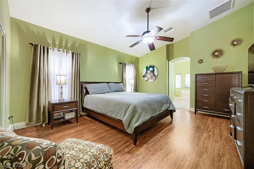 6831 Rose River Falls, Las Vegas, NV 89131