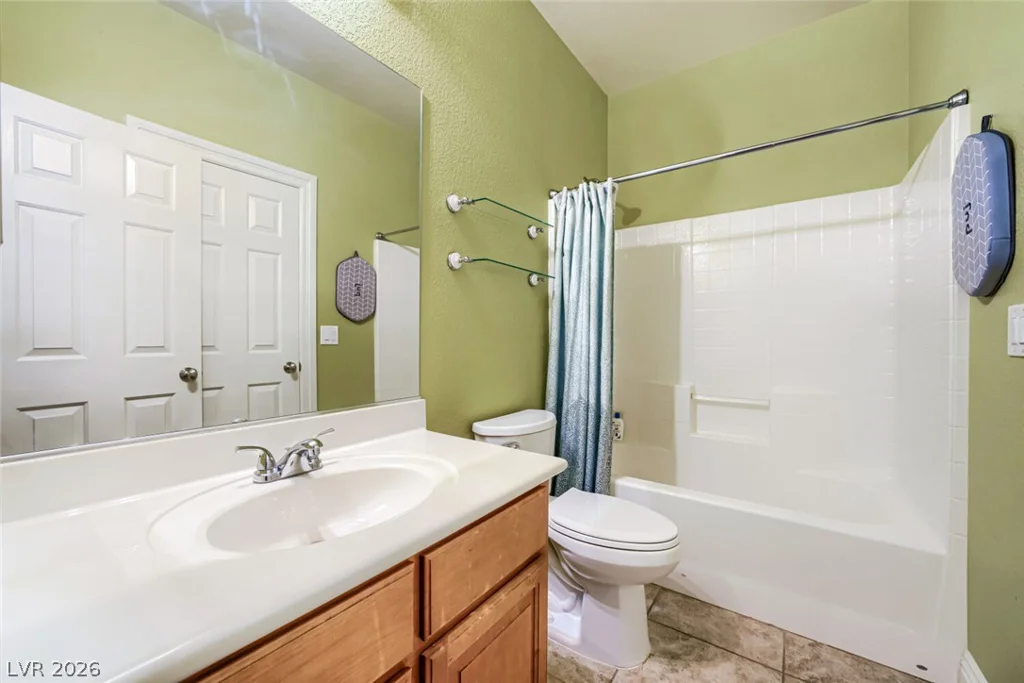 6831 Rose River Falls, Las Vegas, NV 89131