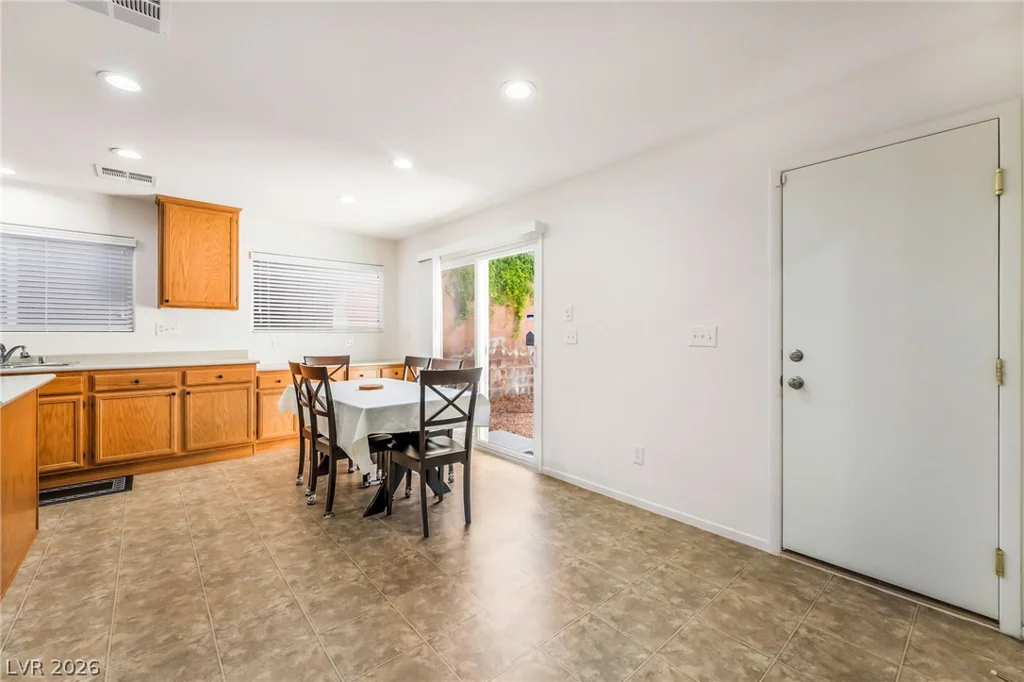 767 Loughton, Las Vegas, NV 89178