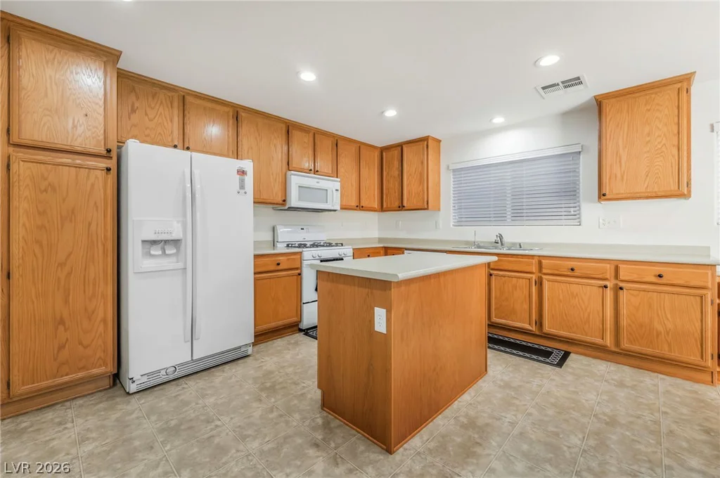 767 Loughton, Las Vegas, NV 89178