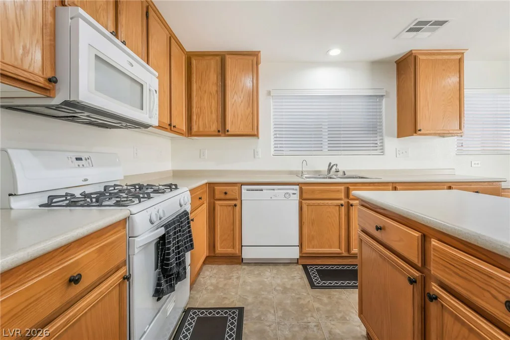 767 Loughton, Las Vegas, NV 89178