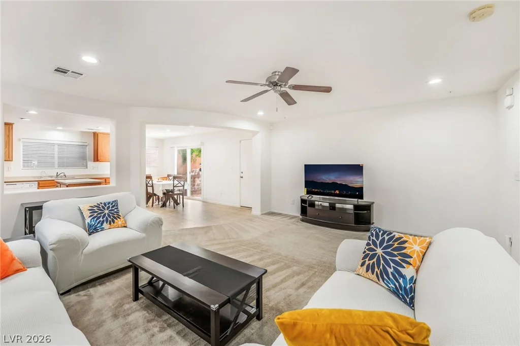 767 Loughton, Las Vegas, NV 89178