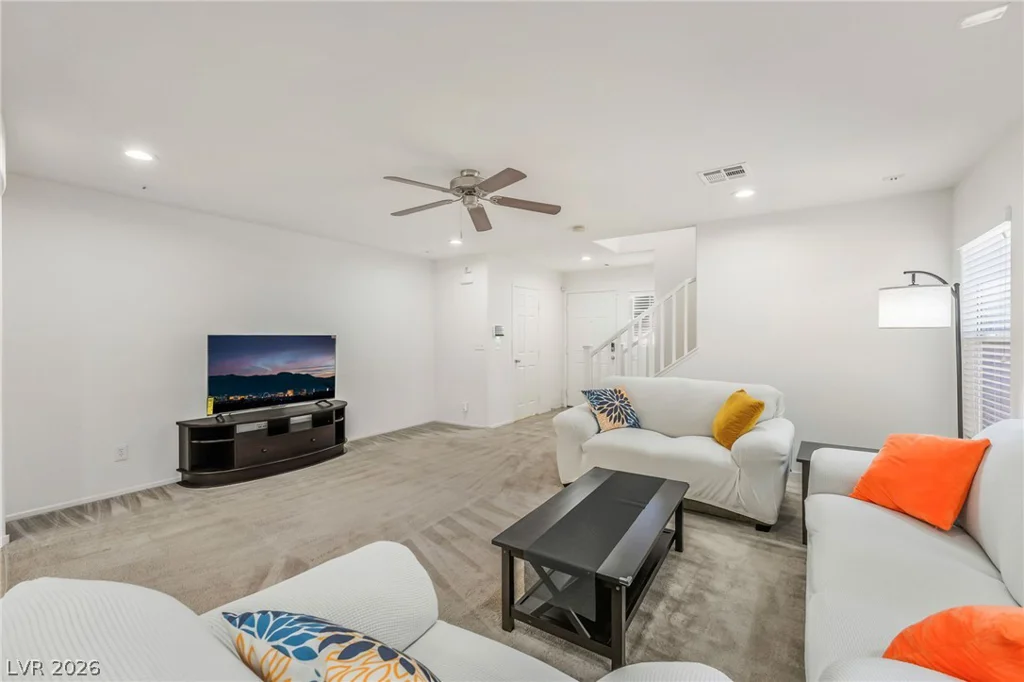767 Loughton, Las Vegas, NV 89178