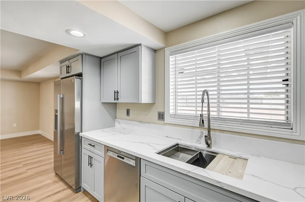 7477 Ullom, Las Vegas, NV 89139