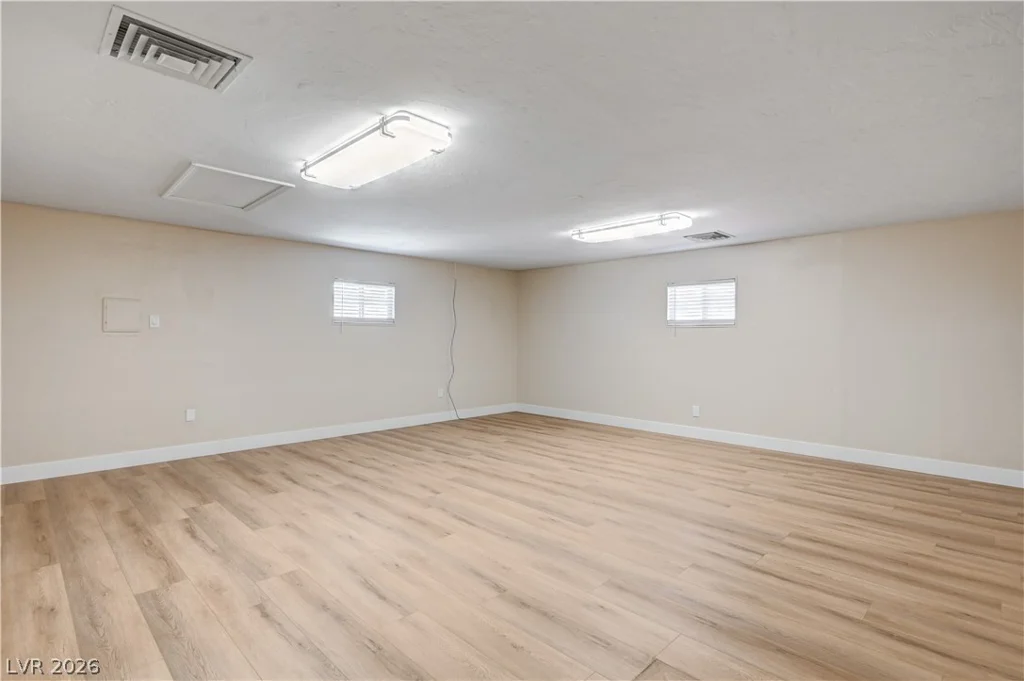 7477 Ullom, Las Vegas, NV 89139