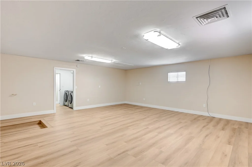 7477 Ullom, Las Vegas, NV 89139