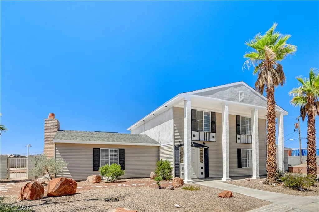 7477 Ullom, Las Vegas, NV 89139