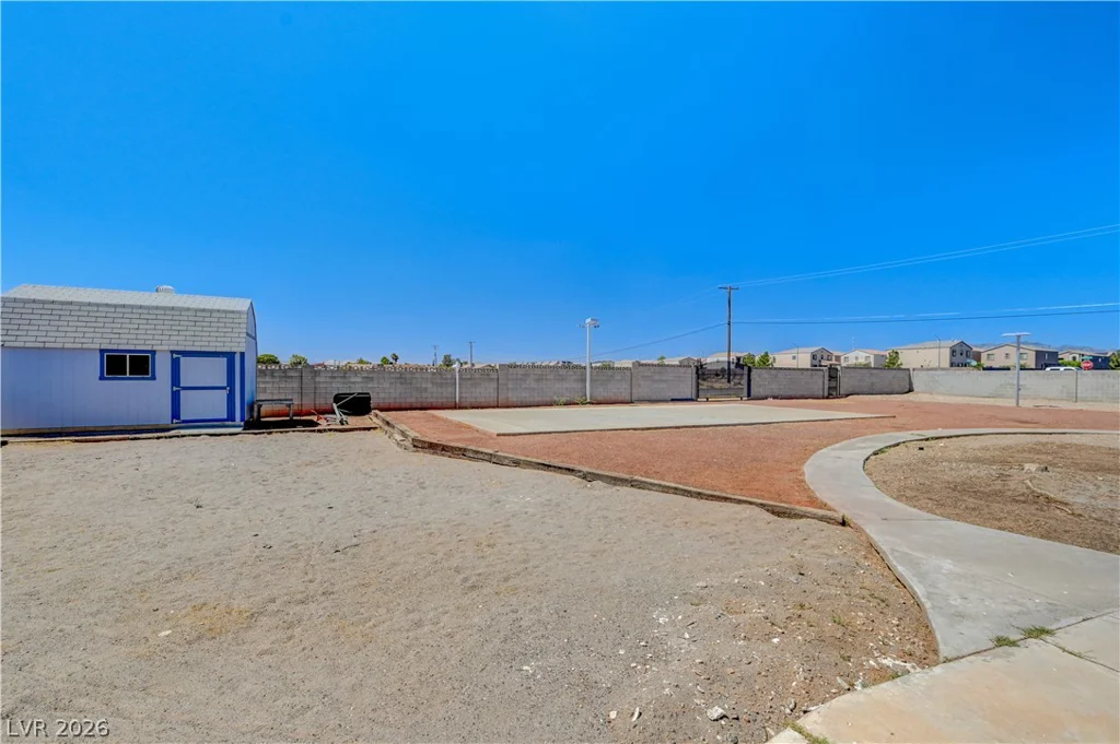 7477 Ullom, Las Vegas, NV 89139