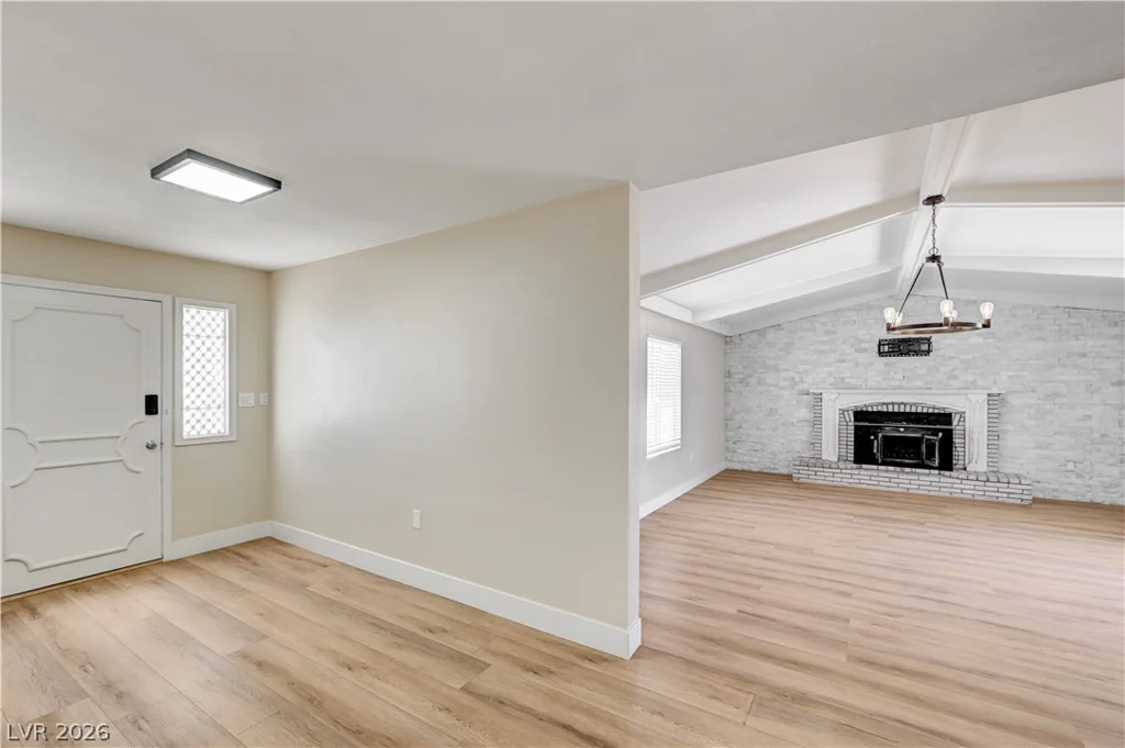7477 Ullom, Las Vegas, NV 89139
