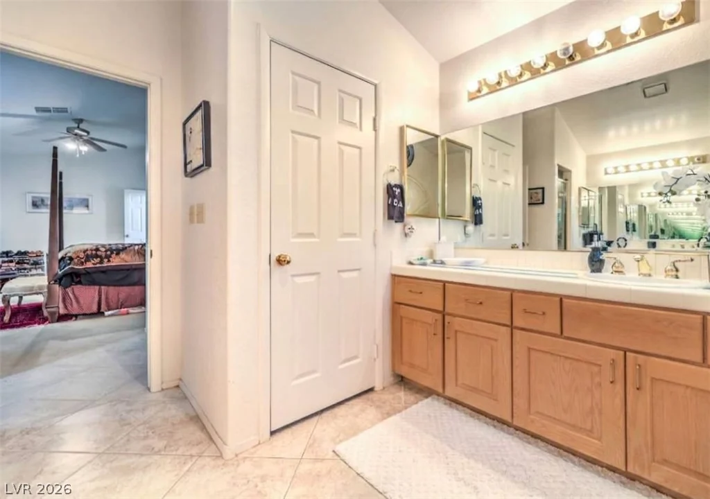 8360 Sugar Bowl, Las Vegas, NV 89128