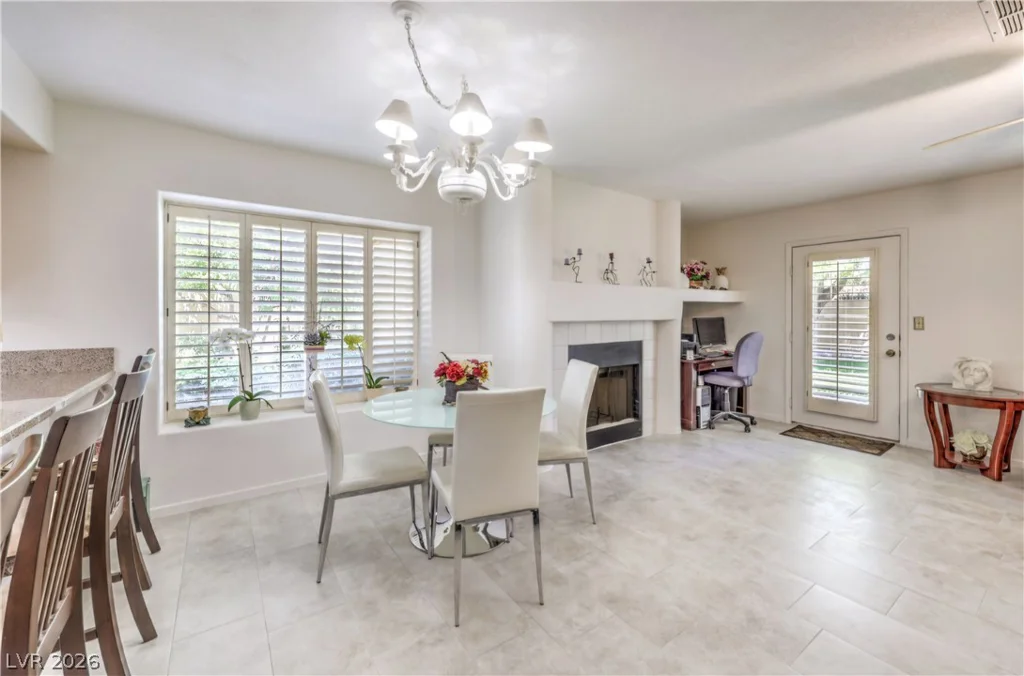 8360 Sugar Bowl, Las Vegas, NV 89128